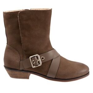 NWOT SoftWalk Rayne Comfort Moto Style Faux Fur Lined Ankle Brown Boots Size 8.5